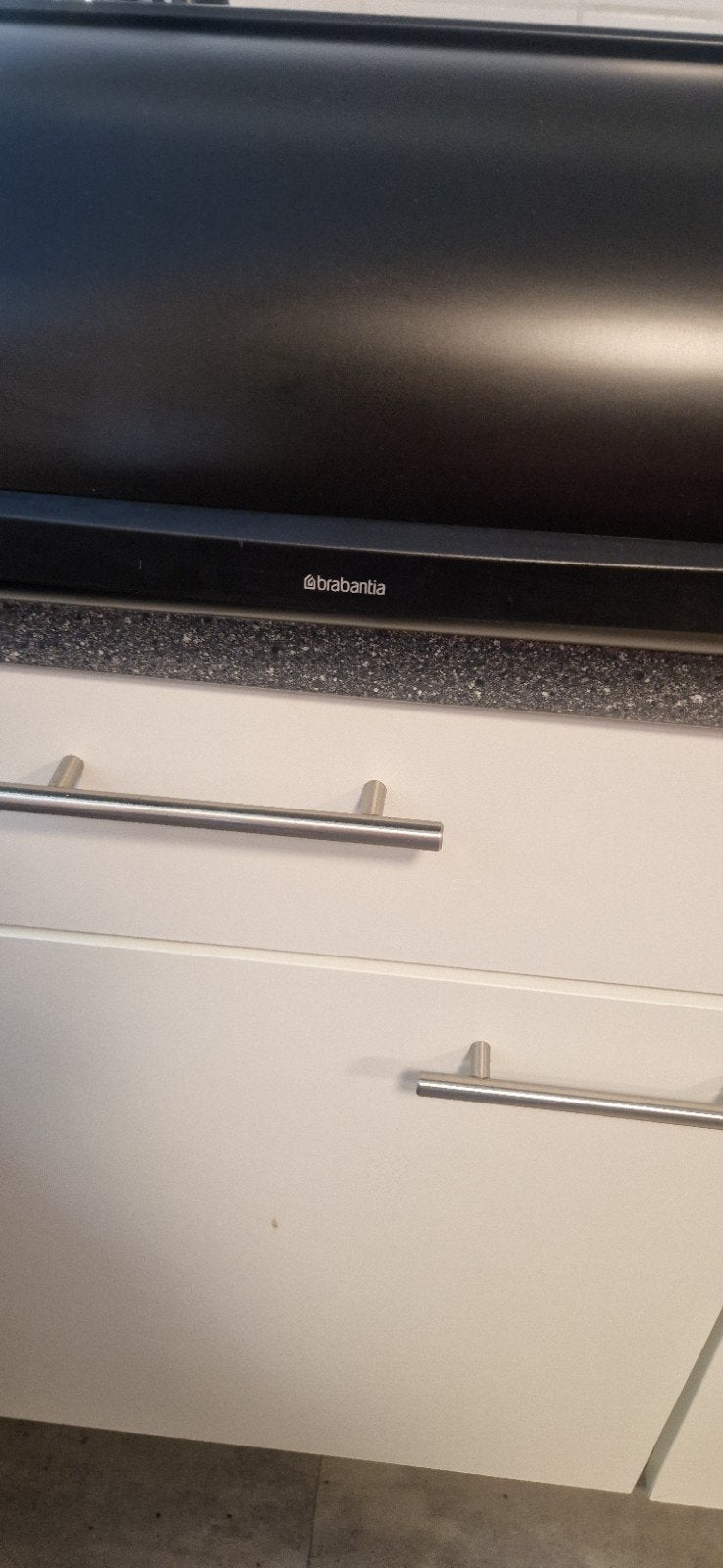Brabantia Broodtrommel Zwart - Stijlvol en Functioneel, Huis en Inrichting, Gebruikt, Ophalen of Verzenden, Zwart, Broodtrommel