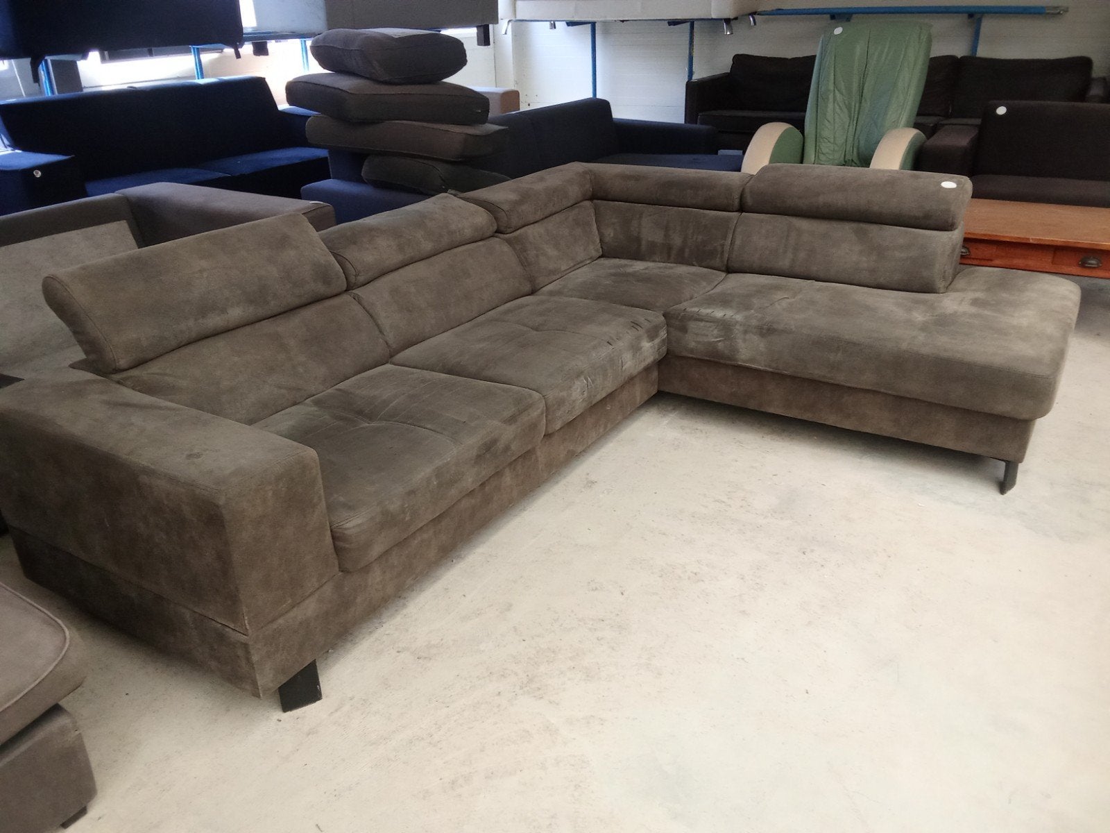Hoekbank 280x210cm nu €50,-, Gebruikt, ., 125 cm of meer, Ophalen of Verzenden