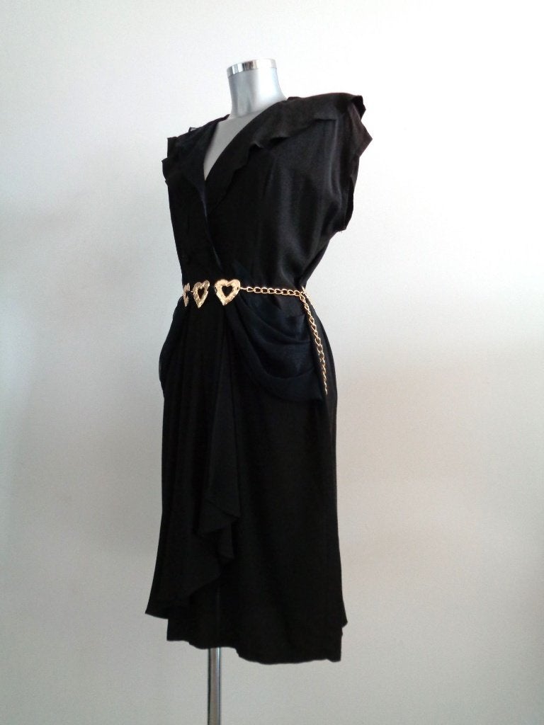 Vintage jurk, zwart met mooie knopen, viscose, maat small, Verzenden, Zwart, Zo goed als nieuw, Knielengte