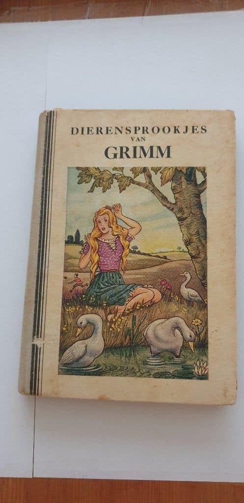 4816 dierensprookjes van grimm uit 1944, Boeken, Sprookjes en Fabels, Verzenden