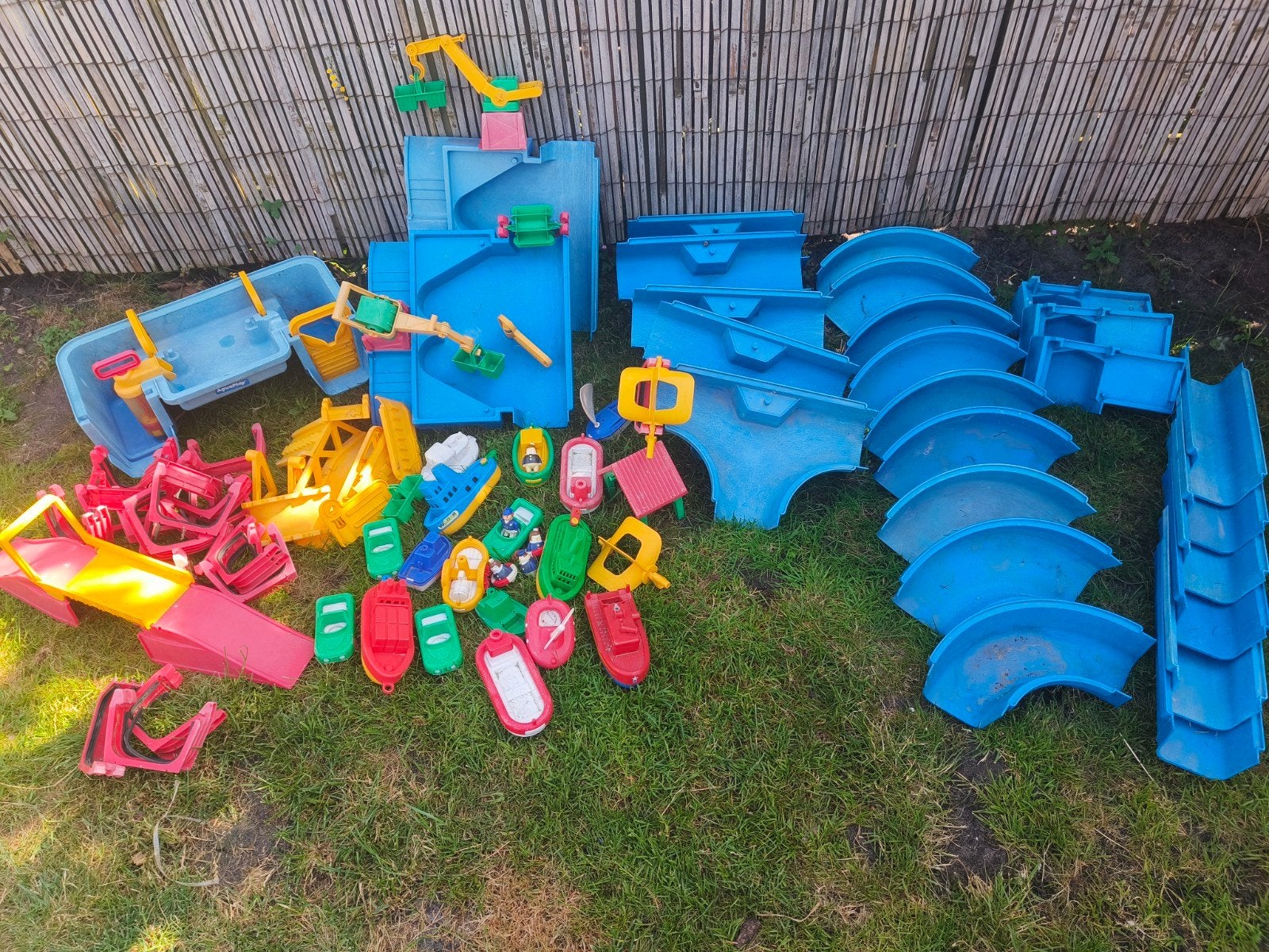 Grote Aquaplay set met 26 basisdelen en veel accessoires, Ophalen of Verzenden
