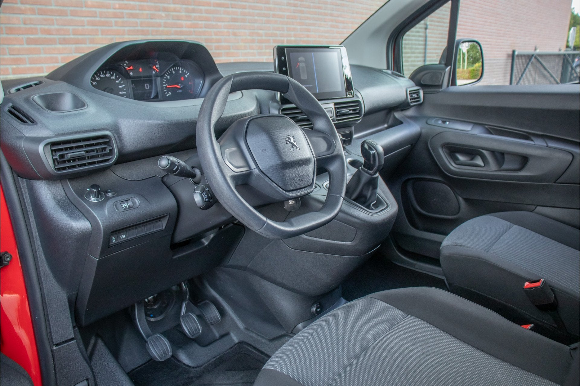 Peugeot Partner 1.6 BlueHDI Premium, 128.000km NAP, Stoelver, Voorwielaandrijving, Dealer onderhouden, Euro 6, 4 cilinders