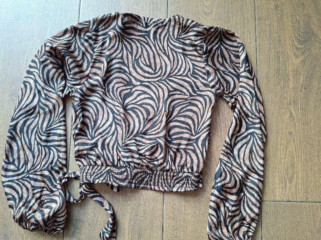 blouse. Overslag, Costes. Mt S. Zwart/bruin.Lengte 45 cm., Zwart, Ophalen of Verzenden, Zo goed als nieuw, Costes