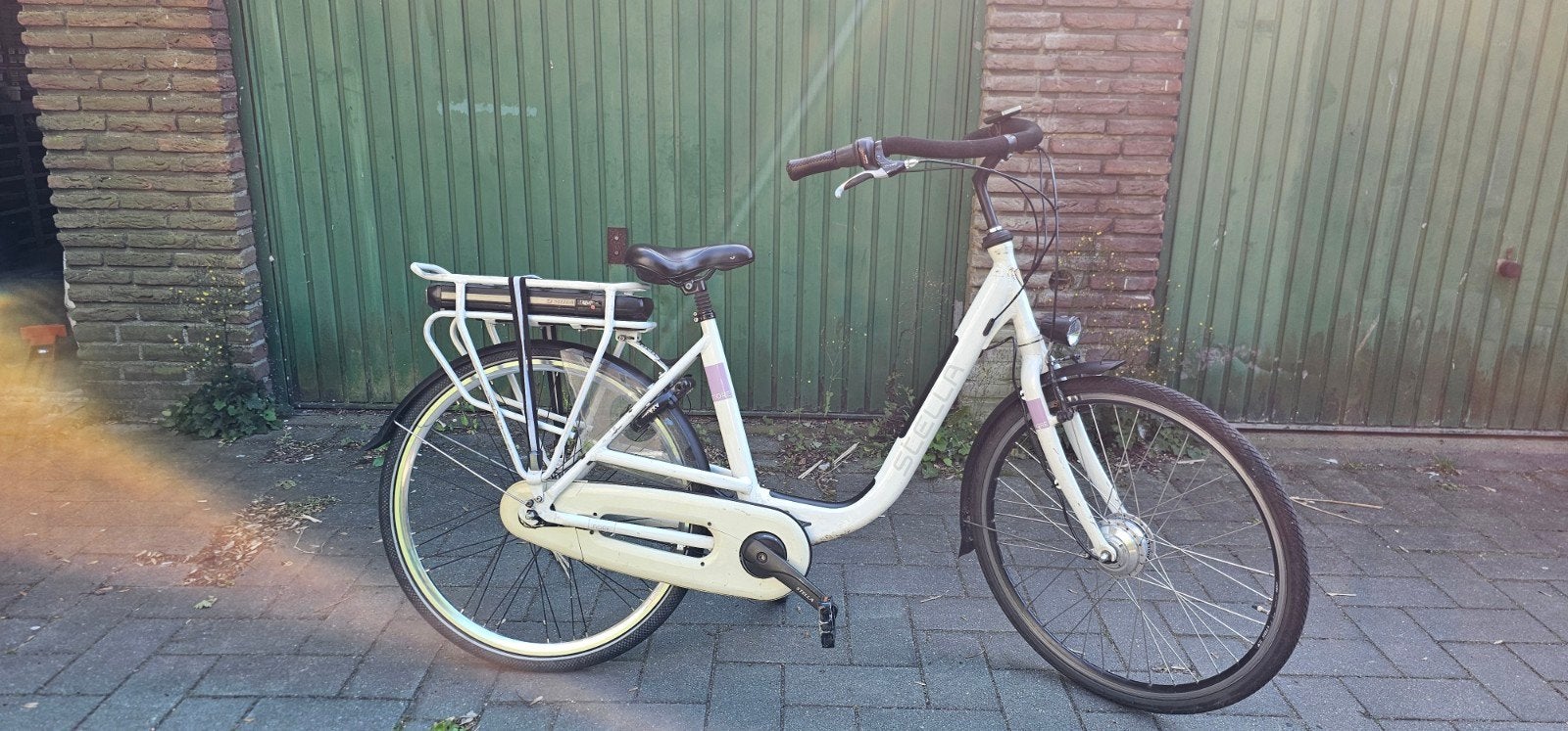 Stella moedersfiets maat 49, 53 tot 56 cm, Versnellingen, Zo goed als nieuw, Trommelrem