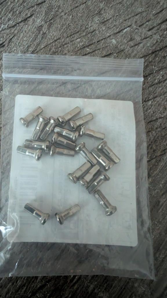 Nieuwe zilveren 20 Spaaknippels Set 15G, Ophalen of Verzenden, Nieuw, Kinderfiets, Staal