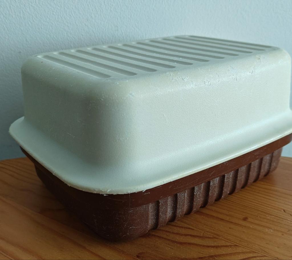 Vintage Tupperware kaasbak / bewaardoos – retro (2-delig), Ophalen of Verzenden, Gebruikt, Bruin, Bak of Kom