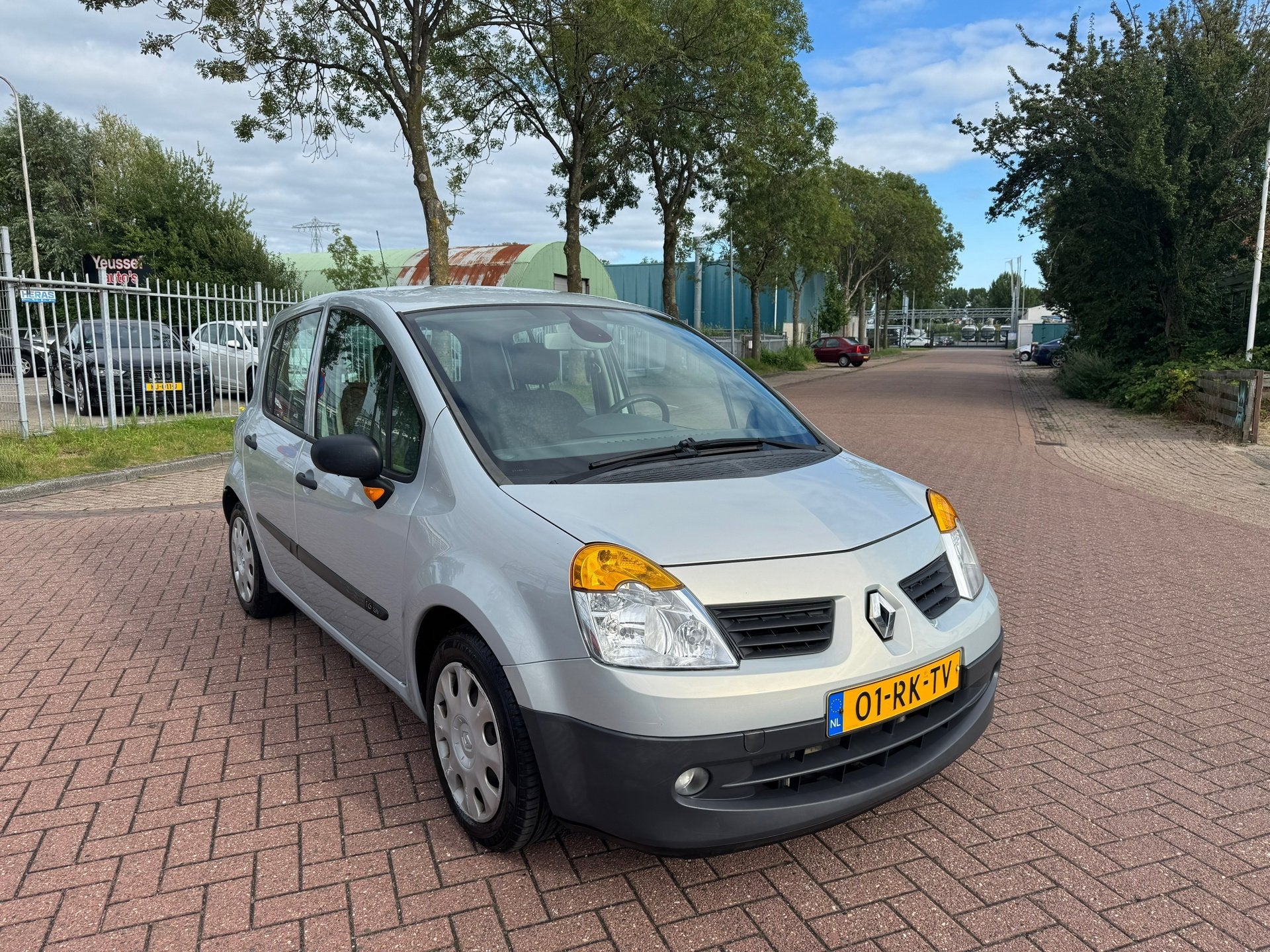 Renault Modus 1.6-16V Privilège Luxe automaat, Gebruikt, 4 cilinders, Origineel Nederlands, Bedrijf