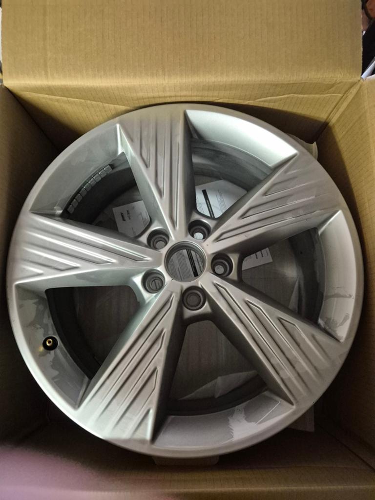 Licht metalen audi q4 2026 velgen 19 inch, Ophalen, Nieuw