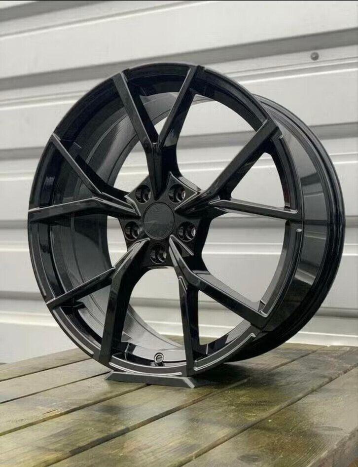 17" 18” ESTORIL Look VELGEN Past op AUDI A1-A2 VW polo SEAT, Auto-onderdelen, Banden en Velgen, 18 inch, Velg(en), -, -