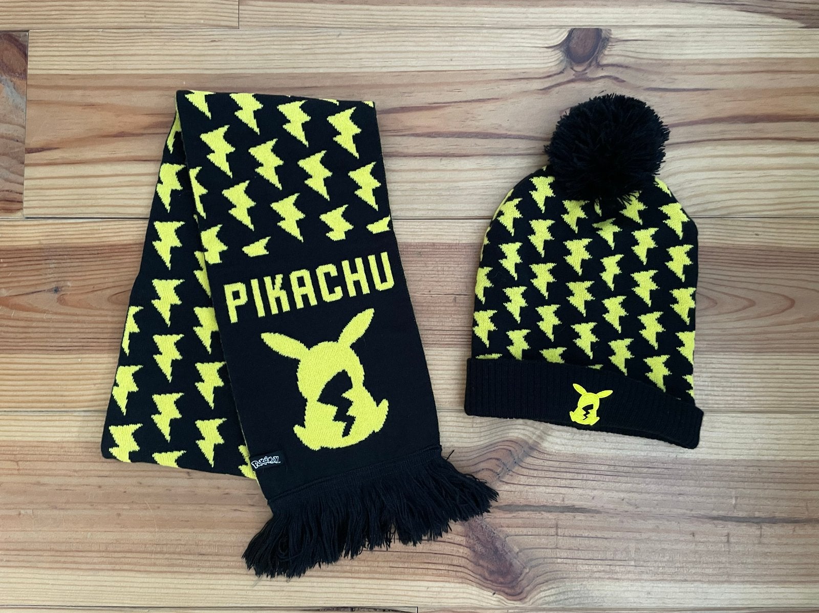 Pikachu Muts en Sjaal Set - Pokémon, Ophalen of Verzenden, Nieuw, Maat 38/40 (M), Muts