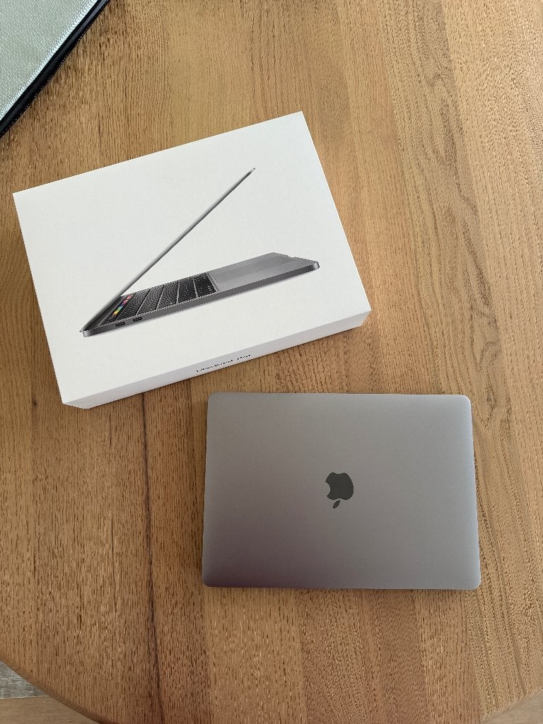 MacBook Pro 2020, Computers en Software, Apple Macbooks, 2 tot 3 Ghz, Qwerty, 13 inch, 512 GB