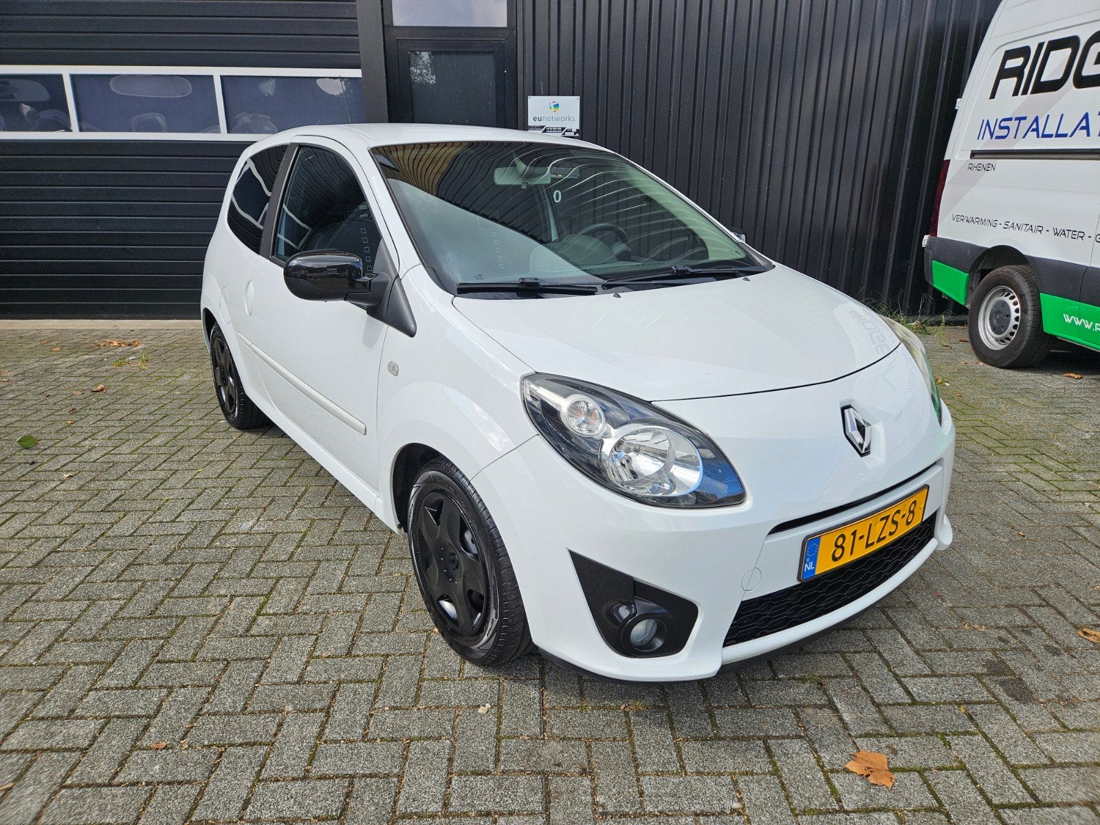 Renault Twingo 1.2 16V 2010 NAP, Airco, Cruise, Elek. Ramen, 839 kg, 4 cilinders, 4 stoelen, Wit