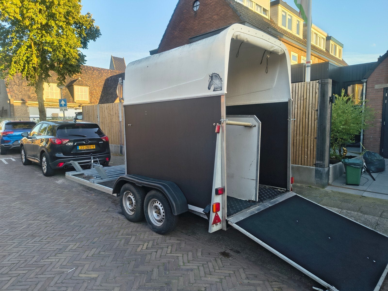 WM Meyer 2-paards mentrailer - Bodem,wanden, verlichtingvern, Ophalen, Zo goed als nieuw