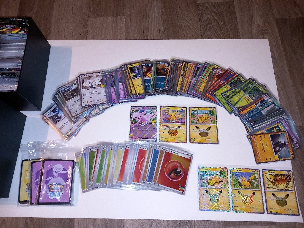 Pokemon bulk kaarten., Hobby en Vrije tijd, Ophalen of Verzenden, Zo goed als nieuw, Meerdere kaarten, Foil
