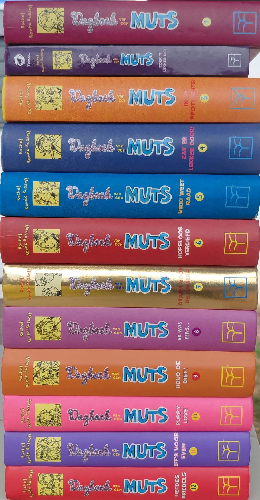 Dagboek van een muts. Deel 1 t/m 12, Ophalen, Zo goed als nieuw
