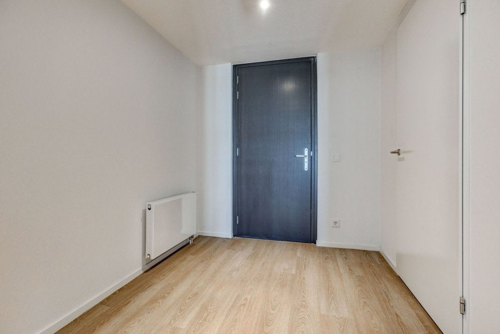 Amsterdam Centrum - Koningsplein, 2 kamers, 83 m2, Huizen en Kamers, 83 m², Via bemiddelaar, 2 kamers, Appartement