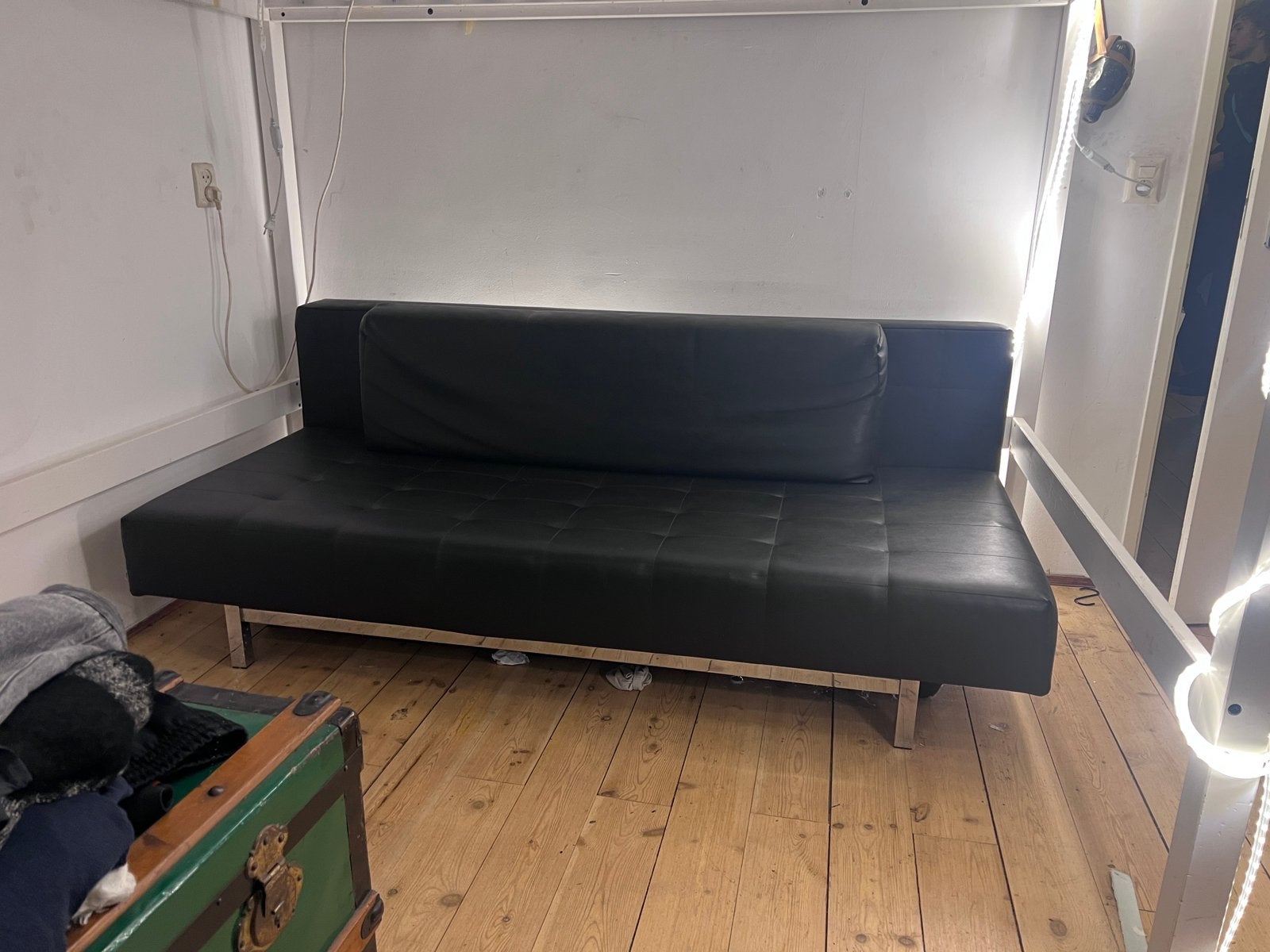 zwarte Innovation Living Splitback slaapbank, Ophalen, Zo goed als nieuw, Tweepersoons, 140 cm