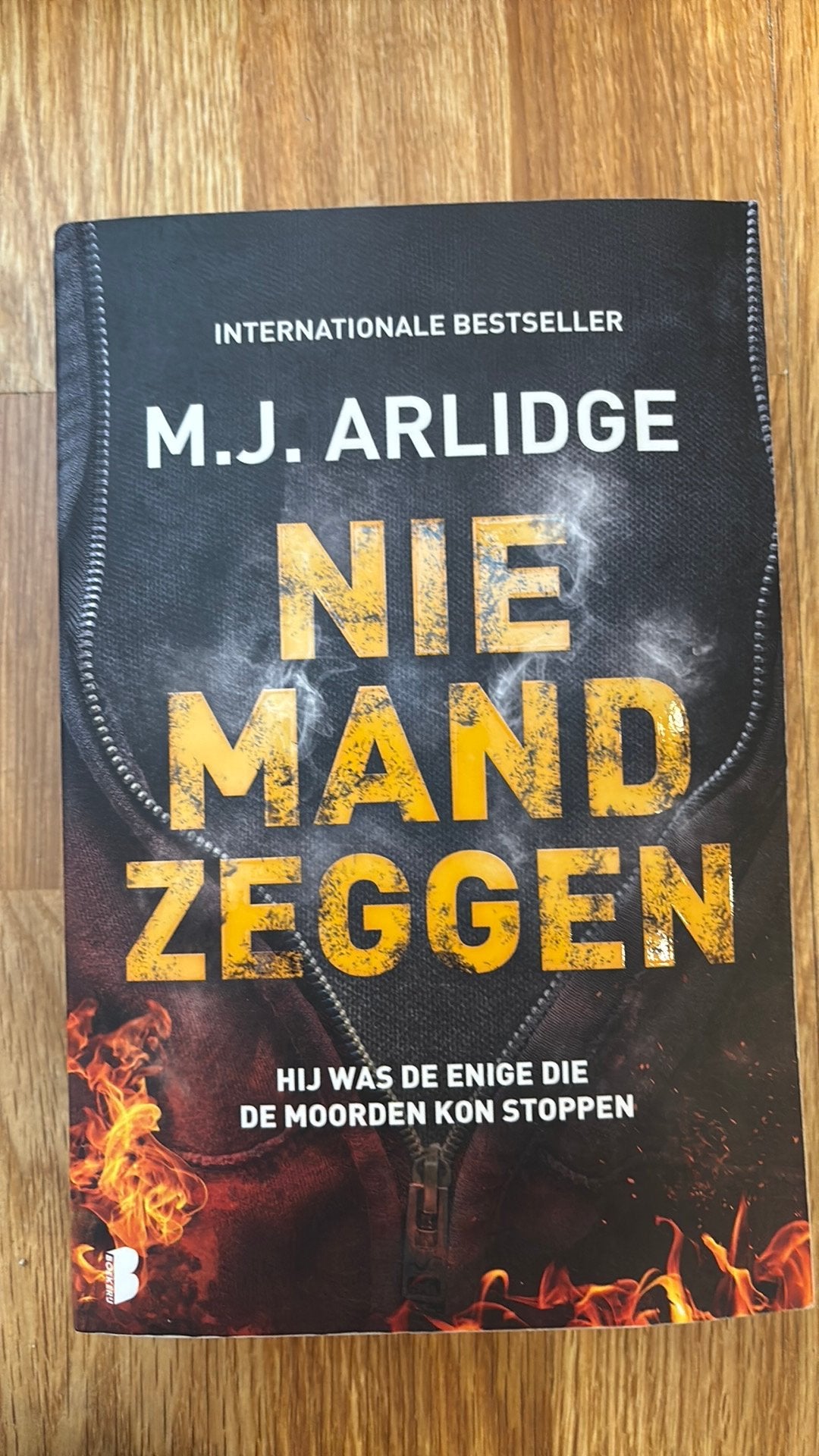 M.J. Arlidge - Niemand zeggen, Boeken, Ophalen of Verzenden, Gelezen, M.J. Arlidge