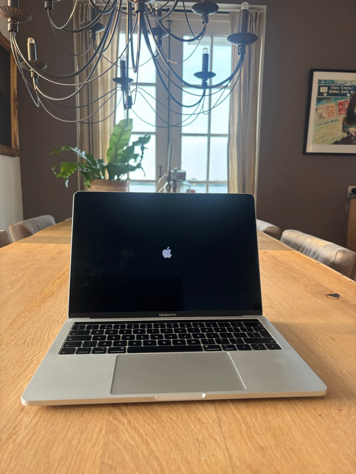 Foto 9 van MacBook Pro 13 inch - i5, 8GB RAM, 500GB opslag
