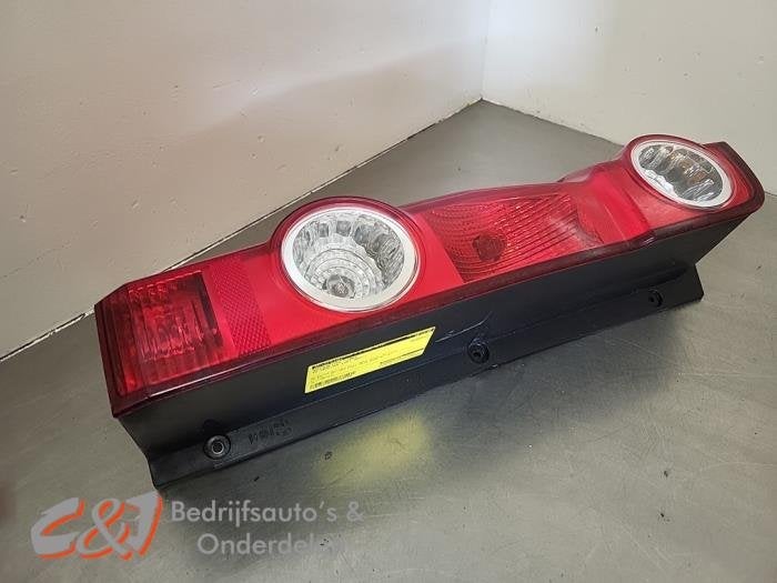 Achterlicht links van een Volkswagen Crafter, Auto-onderdelen, Verlichting, Gebruikt, -, Volkswagen, -