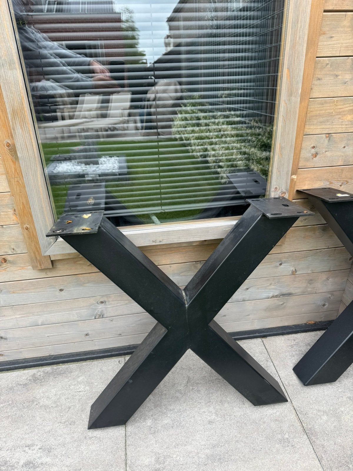 Te koop : stalen tafelpoot model X, Huis en Inrichting, Tafelonderdelen, Ophalen of Verzenden, Zo goed als nieuw, Rond, 50 tot 100 cm