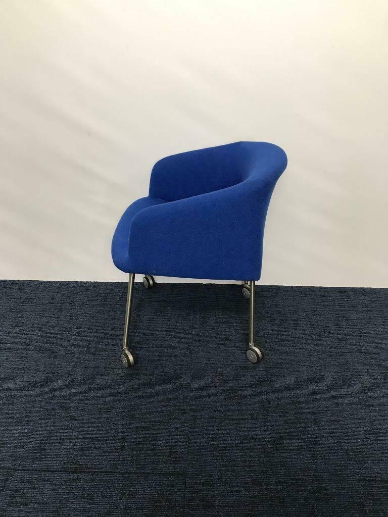 4 x Castelijn Orca vergaderstoel (verrijdbaar) blauwe stof, Huis en Inrichting, Stoelen, Ophalen, Gebruikt, Blauw, Vier