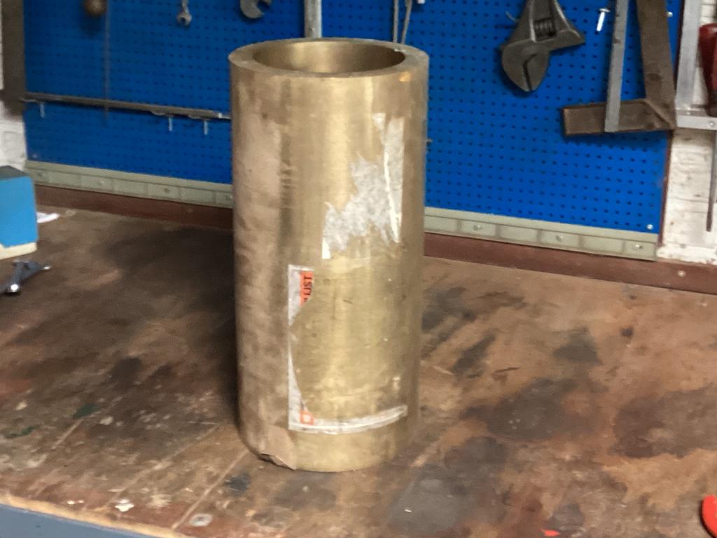 Bronzen Bus RG 7  147 X 193 X 440, Doe-het-zelf en Verbouw, Metalen, Ophalen, Nieuw, Overige metalen