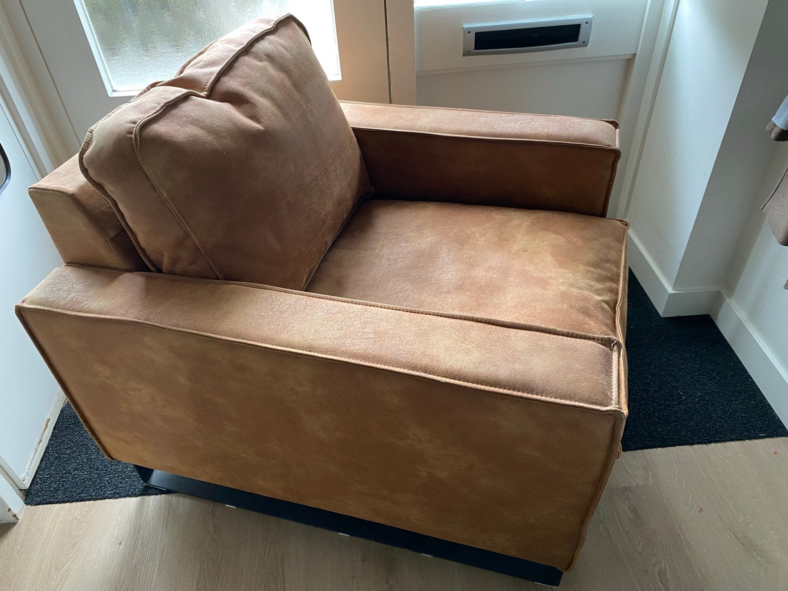 Comfortabele fauteuil in cognac kleur, Ophalen, Gebruikt, Stof, 75 tot 100 cm