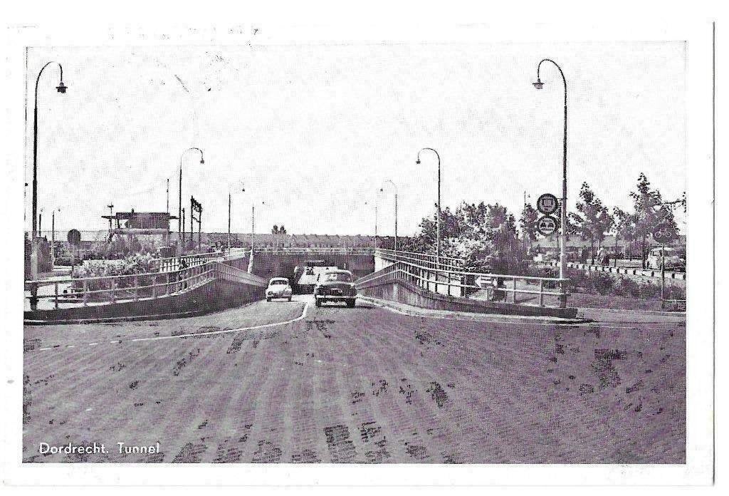 AK Dordrecht - Tunnel, Verzenden, 1960 tot 1980, Gelopen, Zuid-Holland