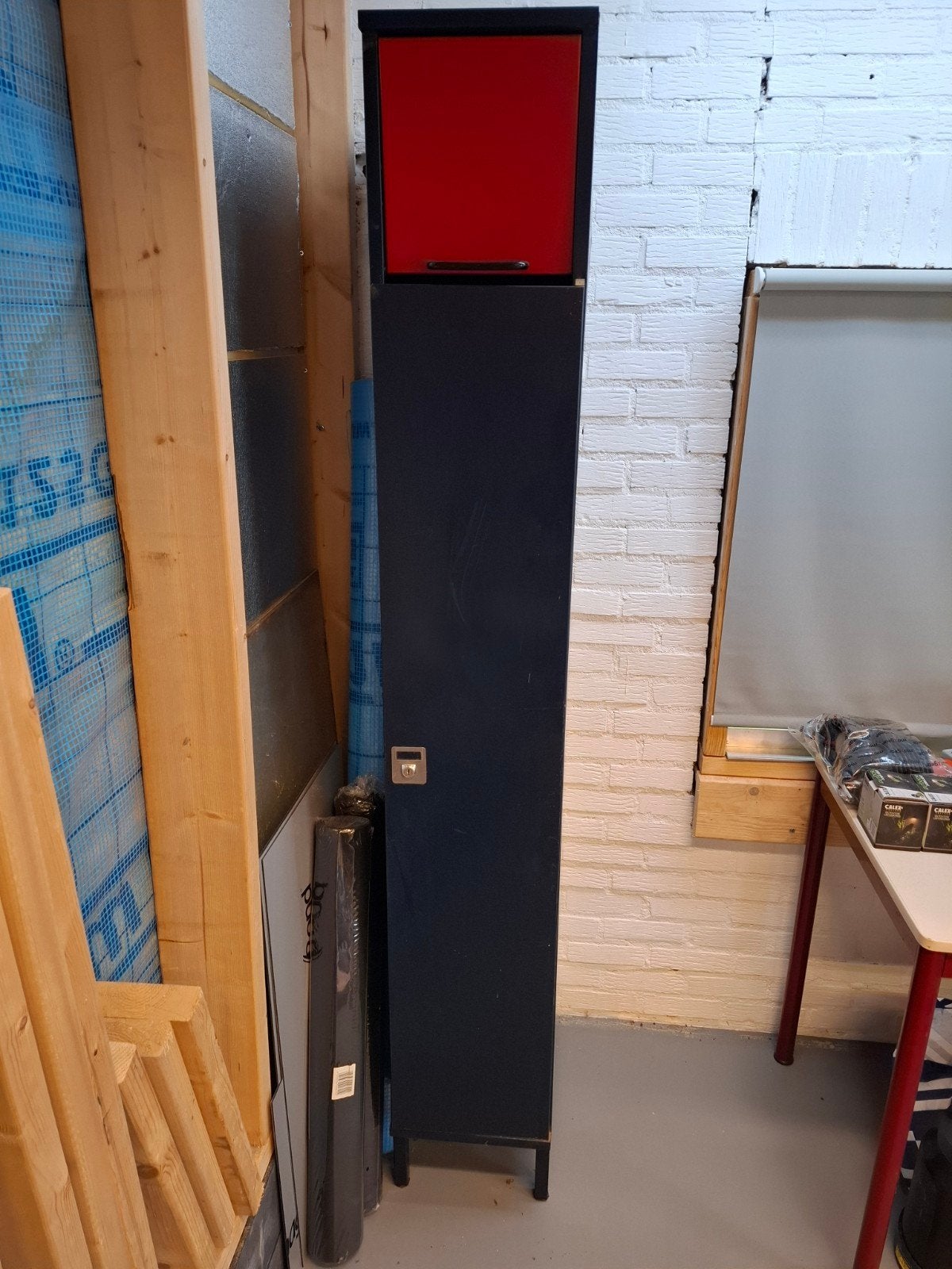 locker kast, Ophalen