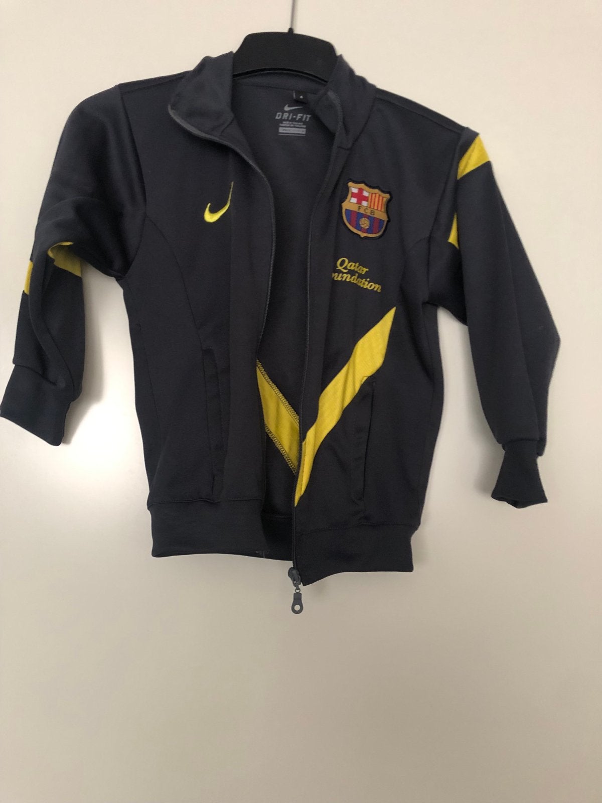 Nike FC Barcelona Trainingsjack - Zo goed als nieuw, Ophalen of Verzenden, Zo goed als nieuw, Jongen
