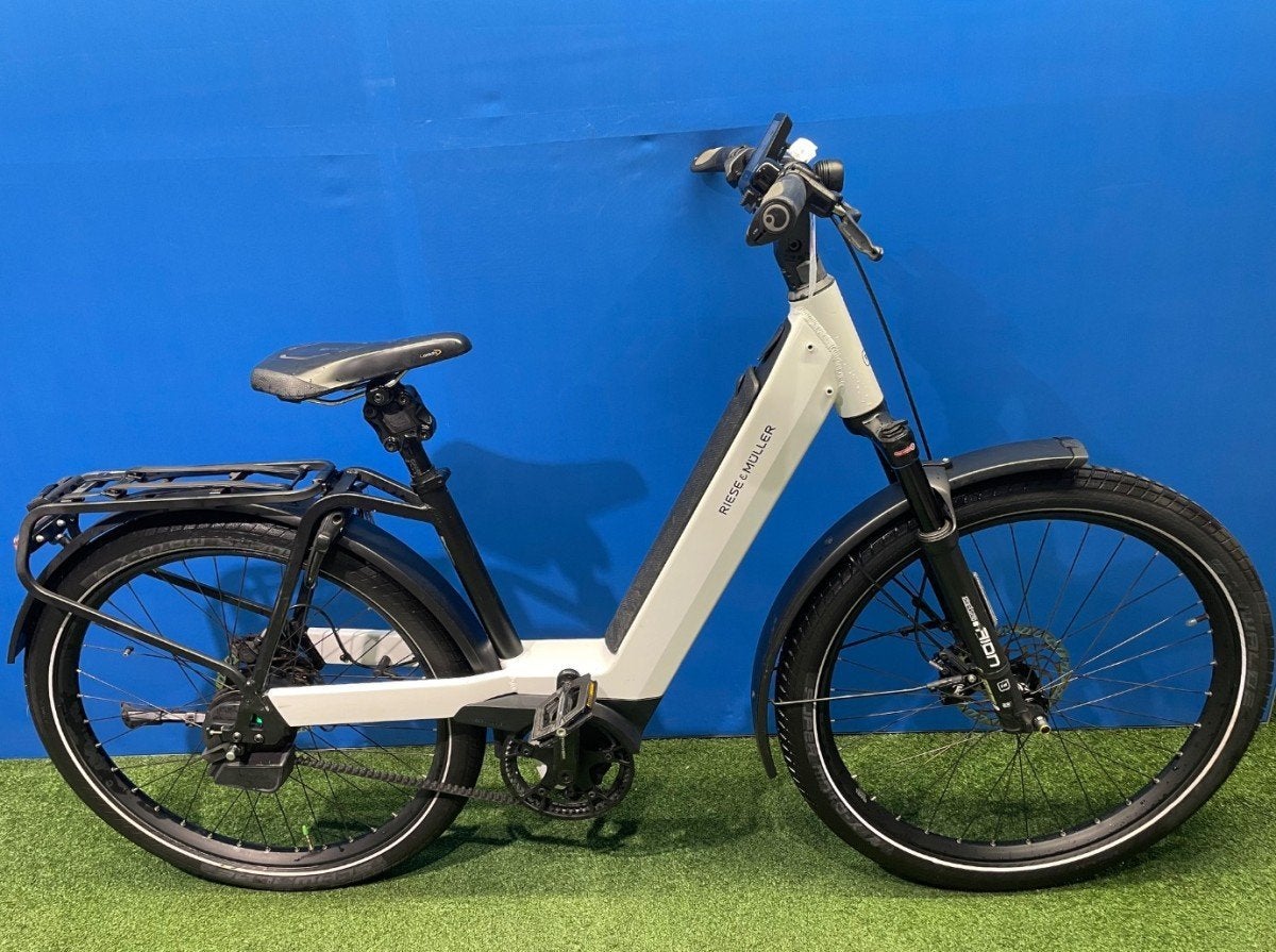 Riese & Müller Nevo 4 - 625wh wit 48cm, Fietsen en Brommers, Elektrische fietsen, Gebruikt, -, -, 47 tot 51 cm