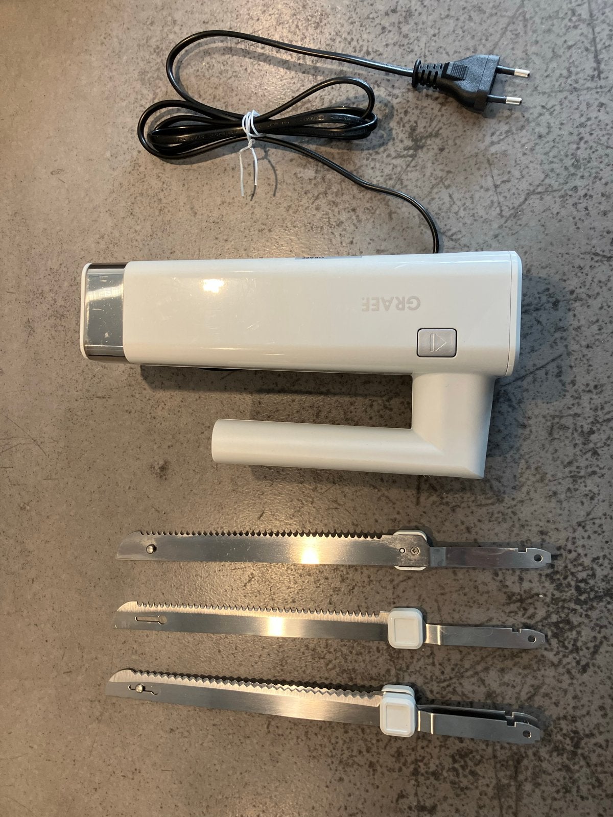 Graef EK 501 Elektrisch Mes - Zo goed als nieuw, Huis en Inrichting, Ophalen of Verzenden, Zo goed als nieuw, Metaal, Snijmachine