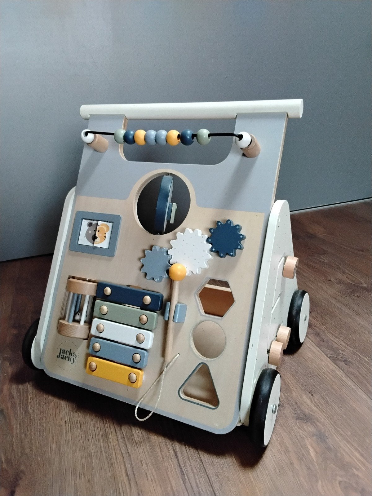 Jack & Jacky Houten Baby Walker met Activiteiten, Ophalen of Verzenden, Zo goed als nieuw, Overige typen, Met wieltjes