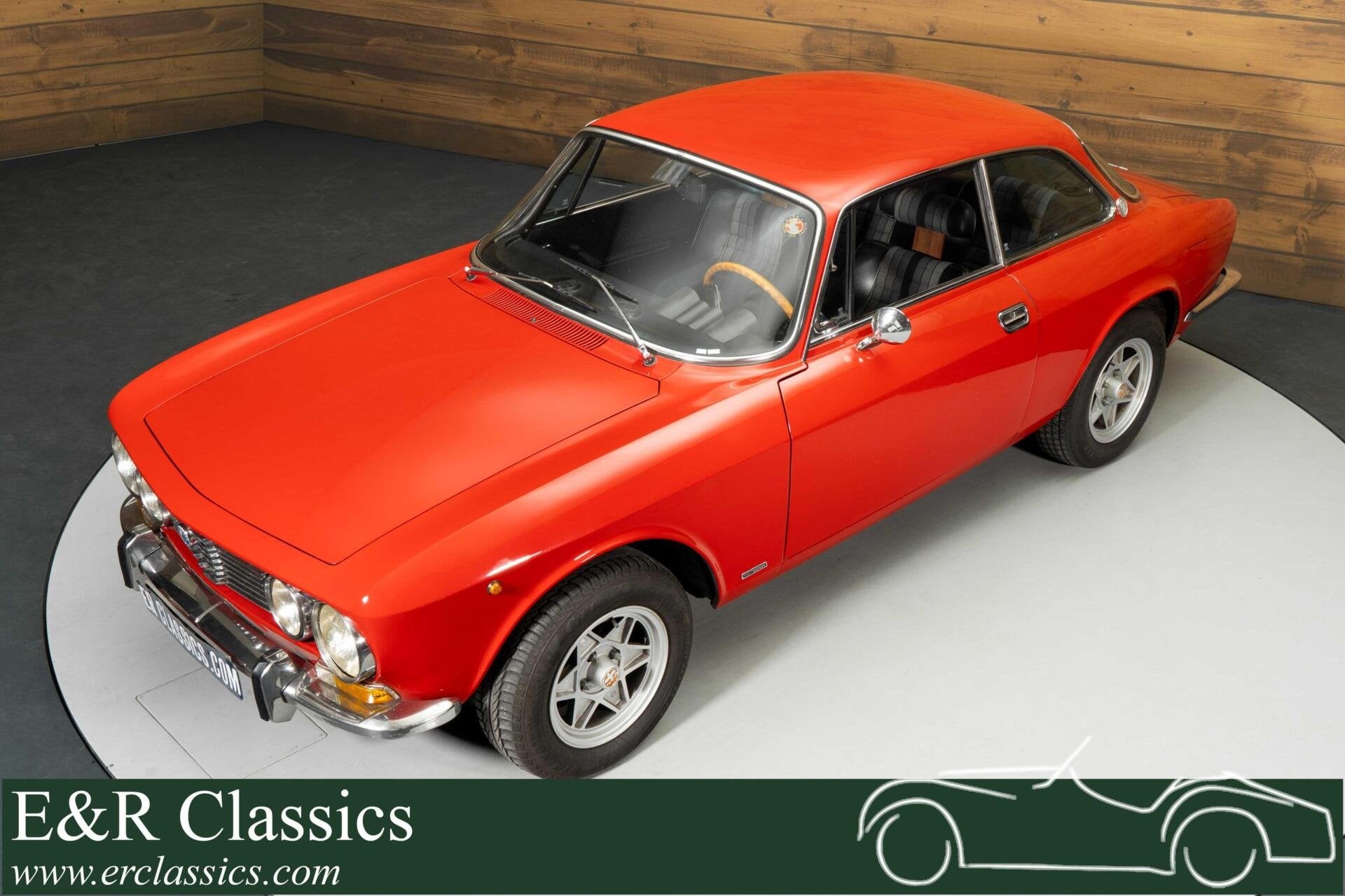 Alfa Romeo GT 1600 Junior Coupe | 1975