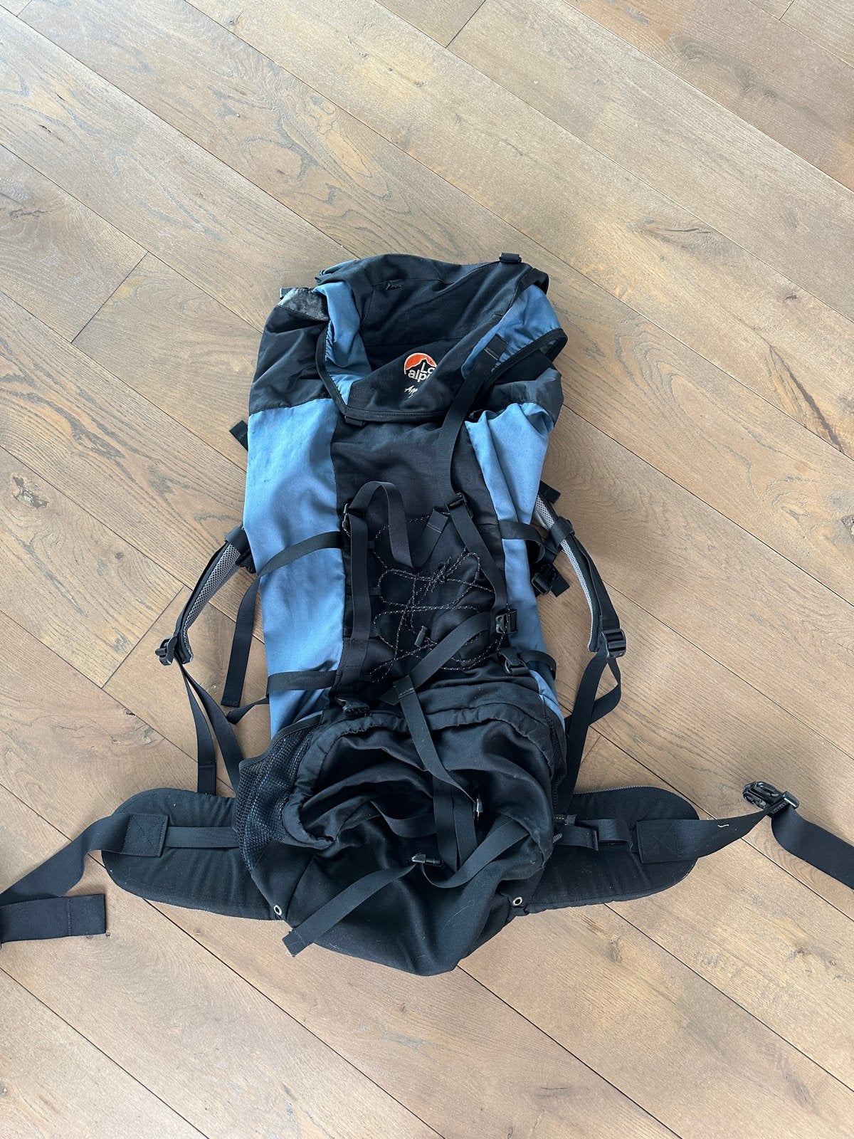 Lowe Alpine Alpamayo 70:90 Trekkingrugzak met regenhoes, Ophalen of Verzenden, Gedragen