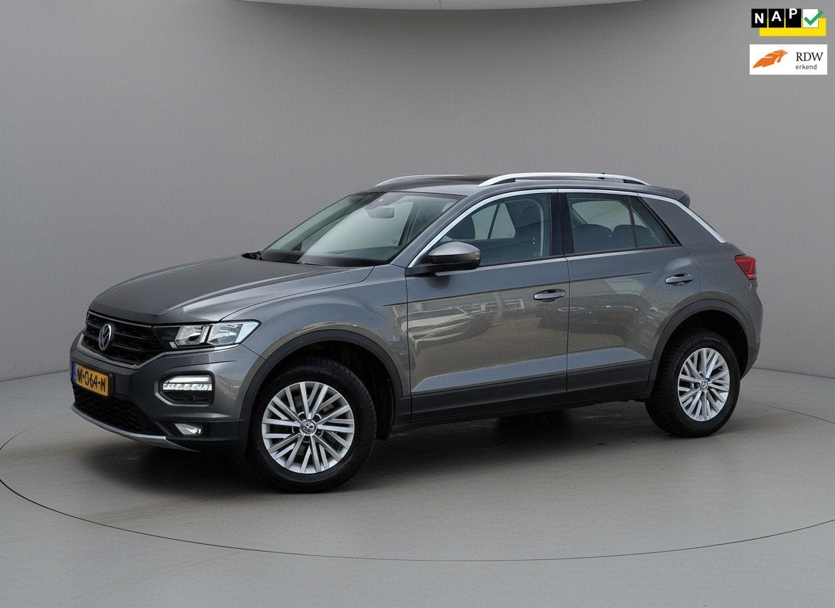 Volkswagen T-Roc 1.5 TSI Style*ACC*Dealer-onderhouden*, Auto's, Volkswagen, Voorwielaandrijving, Stof, 4 cilinders, 150 pk