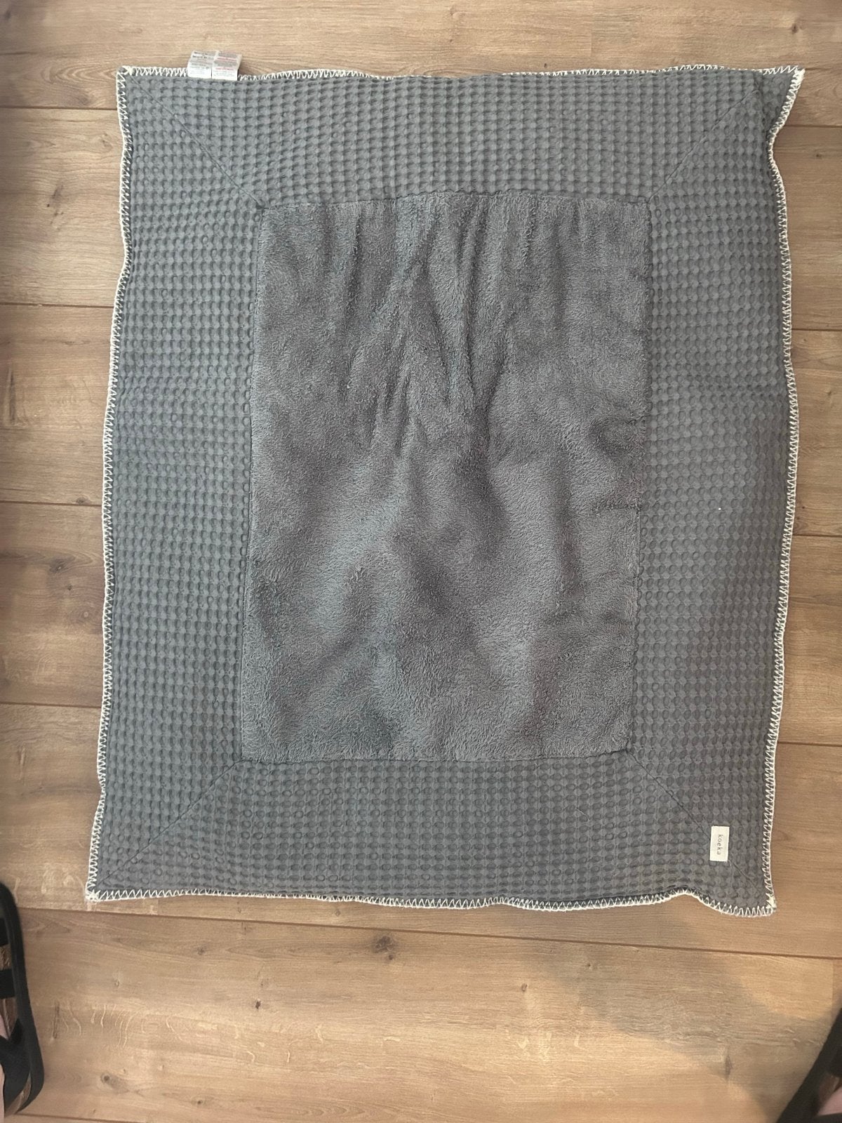 Boxkleed Koeka grijs en roze - Gebruikt, Ophalen, Gebruikt, Boxkleed