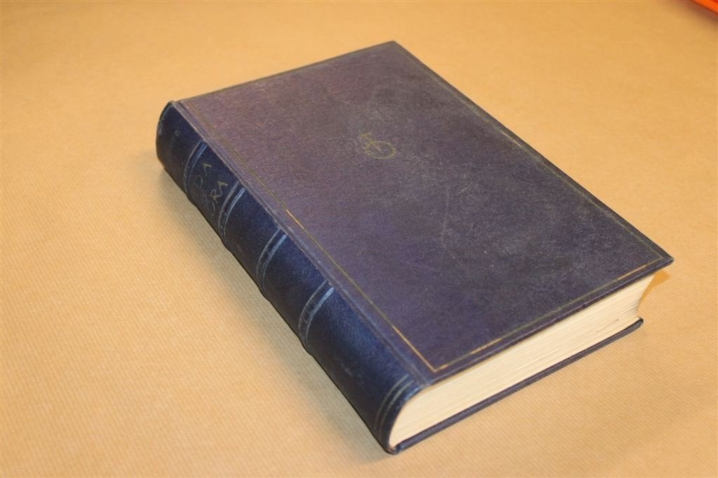 Edda en Thora — Germaanse en Israëlitische Religie [1939], Ophalen of Verzenden, Gelezen