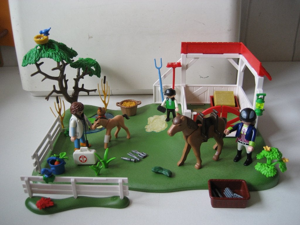 playmobil 6147 eerste hulp in de paardenstal, Ophalen of Verzenden, Zo goed als nieuw