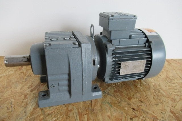 53 RPM 1,1 KW 197 Nm Asmaat 35 mm., Doe-het-zelf en Verbouw, Motoren, Ophalen of Verzenden, Gebruikt, Elektromotor