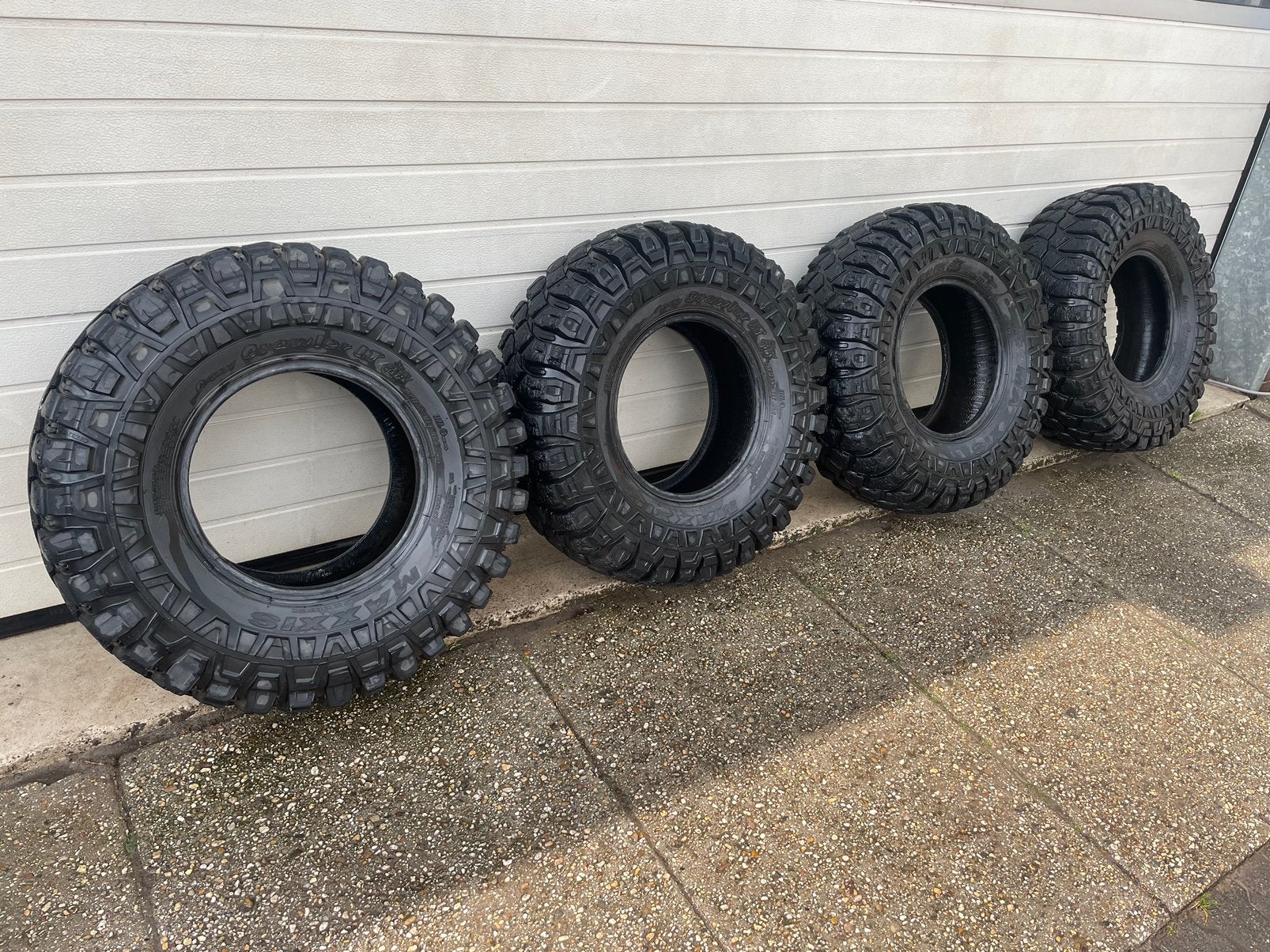 Maxxis 35/12.5R16 patrol landcruiser 4x4 offroad mud banden, Ophalen, 16 inch, Nieuw, Band(en)