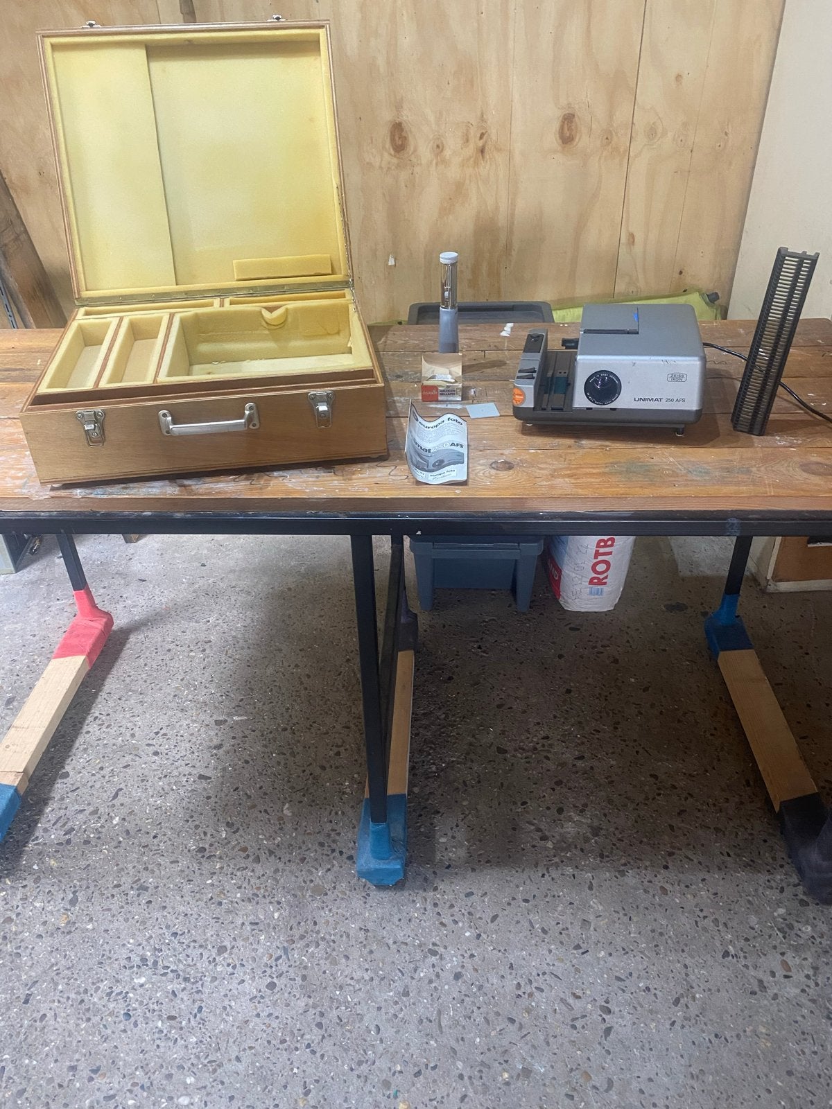 Vintage Zeiss Ikon Unimat 250 AFS Diaprojector met koffer, Ophalen of Verzenden, Gebruikt