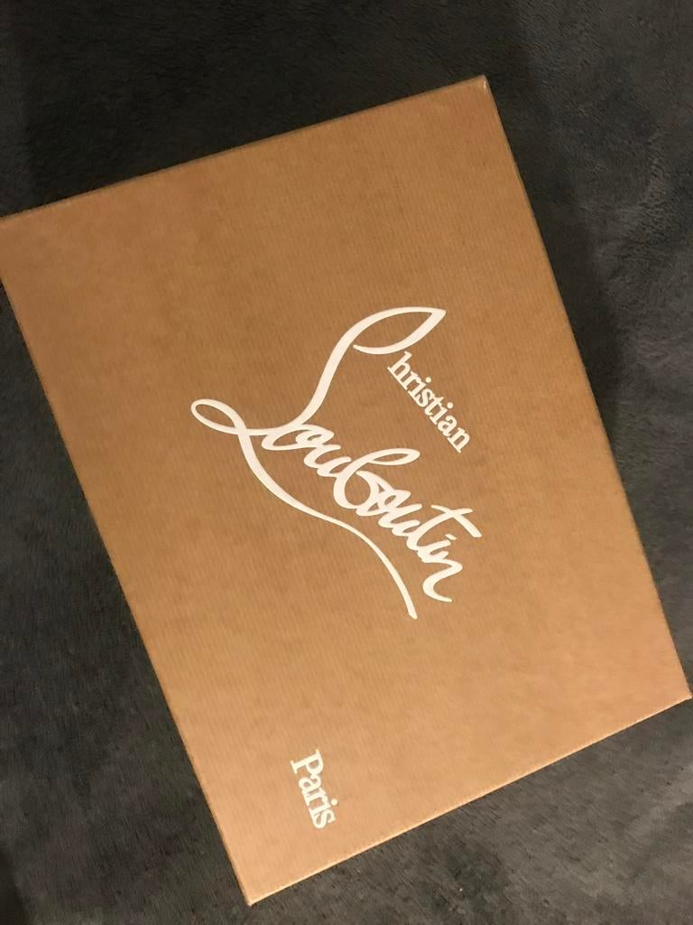 Christian Louboutin 37,5, Kleding | Dames, Schoenen, Ophalen, Zo goed als nieuw, Zwart, Sneakers of Gympen
