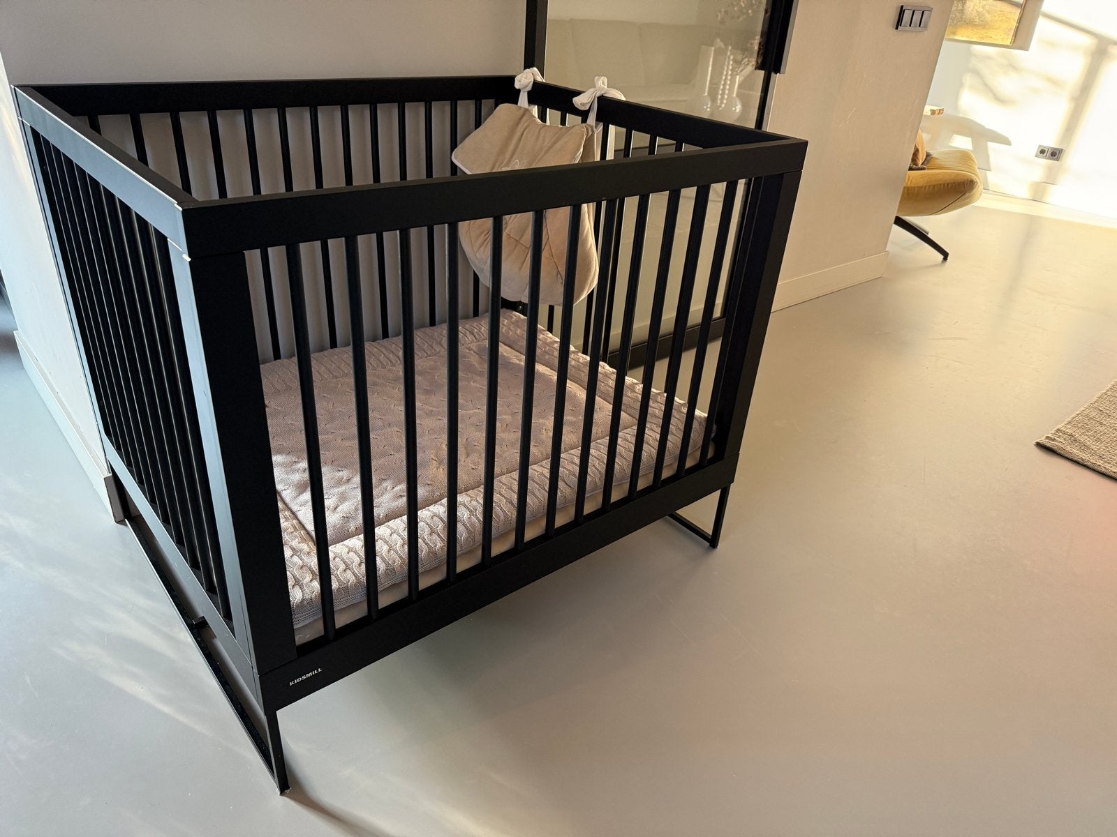 Kidsmill Intense 2 box met matras en boxkleed - Zeer netjes!, Ophalen, Zo goed als nieuw, Vierkant, Boxkleed