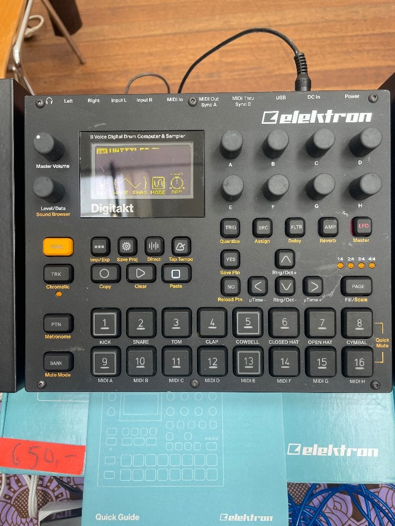 elektron digitakt met cover fonik standaard, Muziek en Instrumenten, Ophalen of Verzenden, Zo goed als nieuw, Overige merken