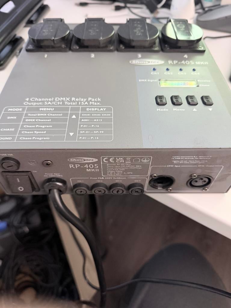 3x Showtec RP-405 mkII relay pack, Ophalen, Zo goed als nieuw, LED