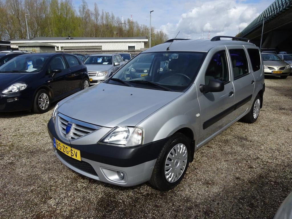 Dacia Logan MCV 1.6 Lauréate, Airco, APK 12-04-2027, Stof, Gebruikt, 4 cilinders, 620 kg