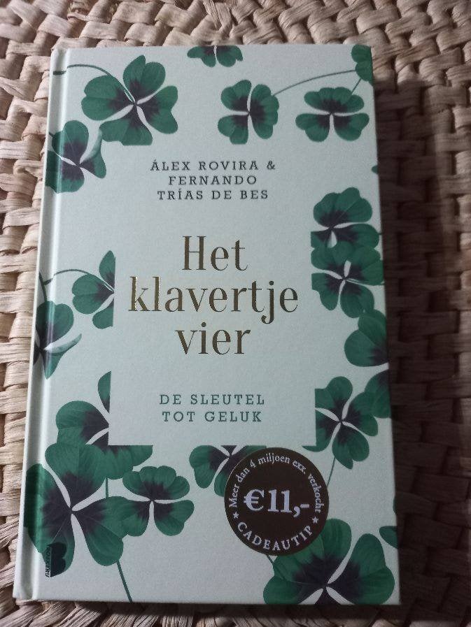 het klavertje vier - Alex Rovira nieuw, Ophalen of Verzenden, Nieuw, Overige onderwerpen, Achtergrond en Informatie