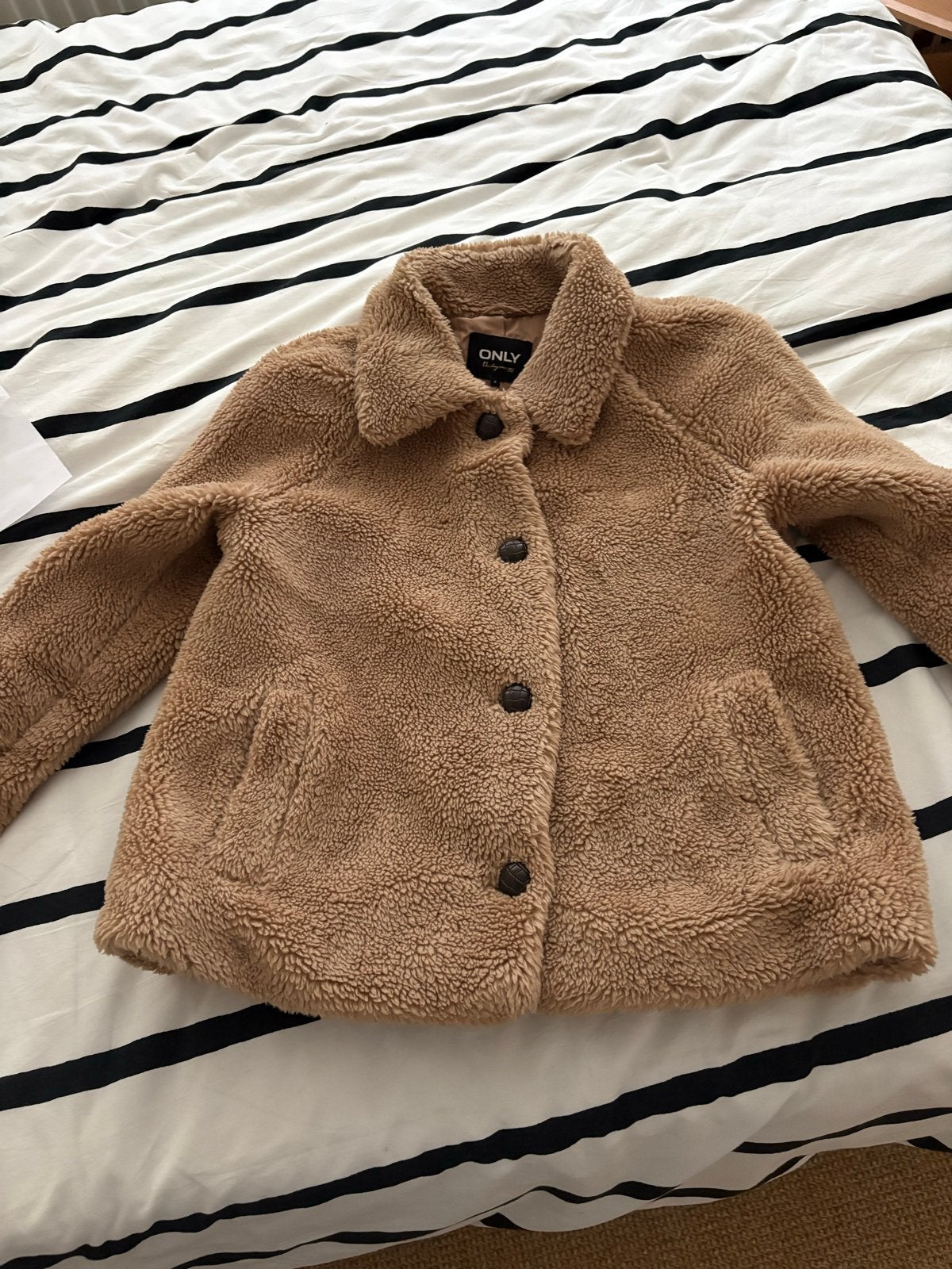 Teddy jas van Only in maat S, Ophalen of Verzenden, Zo goed als nieuw, Maat 36 (S), Bruin
